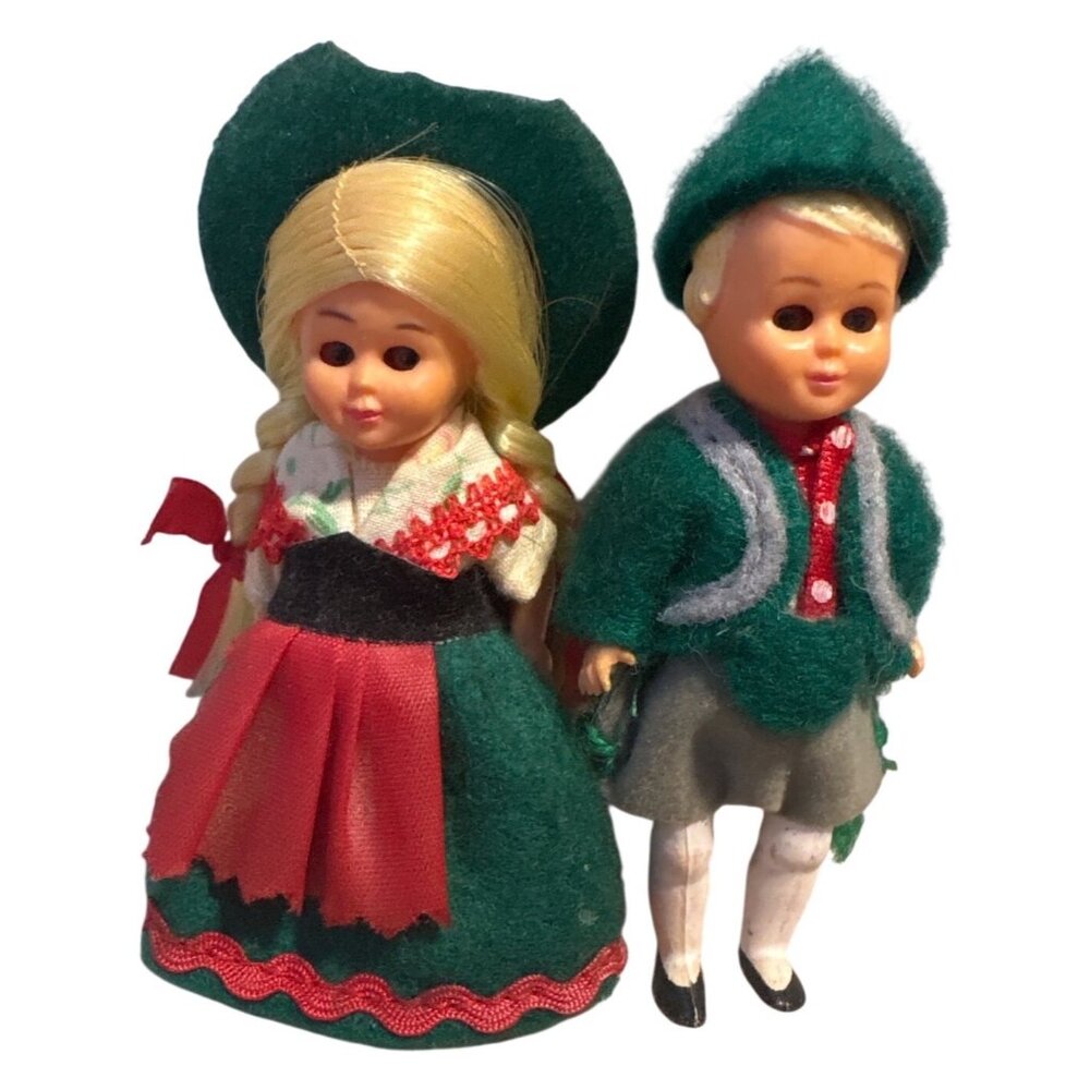 German Doll Set 3" Traditional Outfits Sleepy Eyes Magnet Attached Schneider?